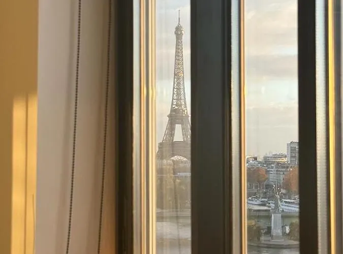 Appartement Vue Tour Eiffel 16 Eme *