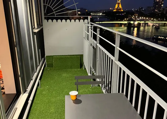 Vue Tour Eiffel 16 Eme Appartement Parijs